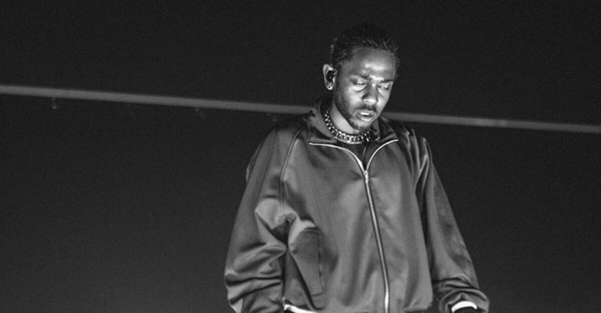 Kendrick Lamar bans professional photographers from concerts, allows cell  phones